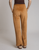 Calça Cotelê Velvet Sky Caramelo